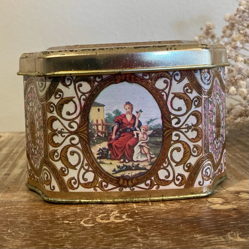 Vintage Metal Tin Meister Brazil Trinket Box